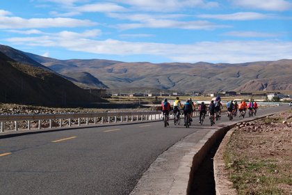 Cycling tour